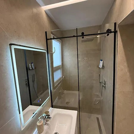 Appartement Henry's Tirana