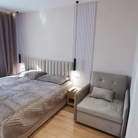 Henry's ティラナ